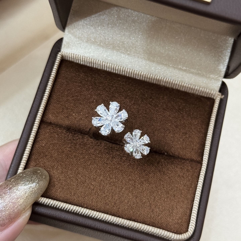 HARRY WINSTON